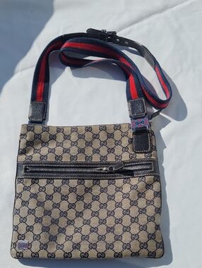 Authentic Gucci Messenger Bag